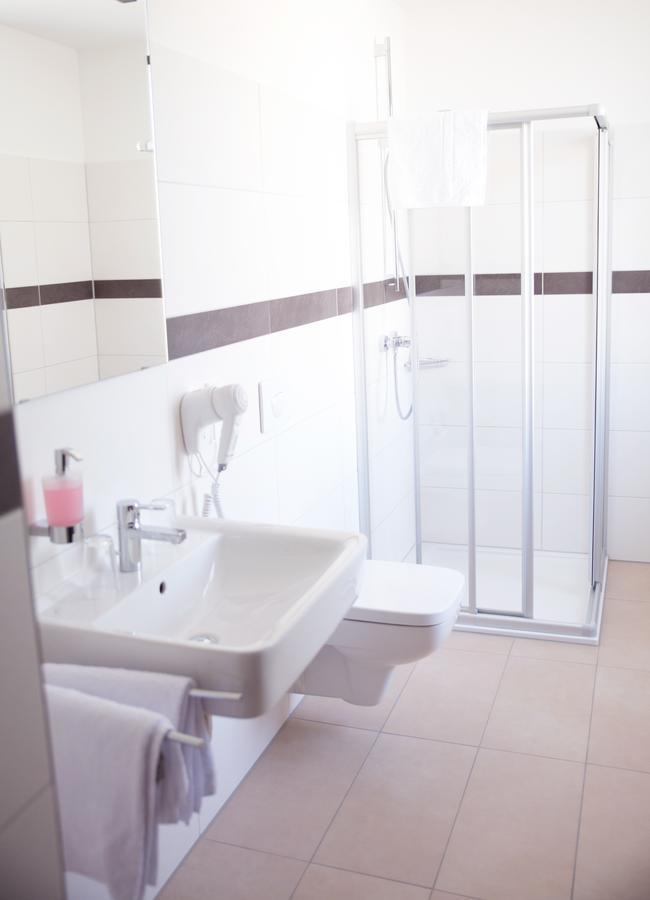 Gleiseins Hotel Naila Ngoại thất bức ảnh